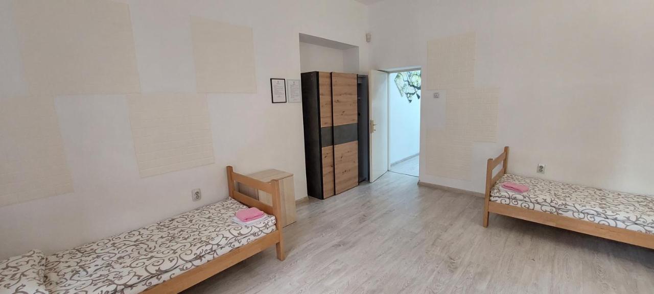 Belgrade Backpackers Home ภายนอก รูปภาพ