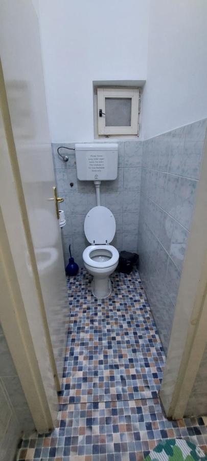 Belgrade Backpackers Home ภายนอก รูปภาพ