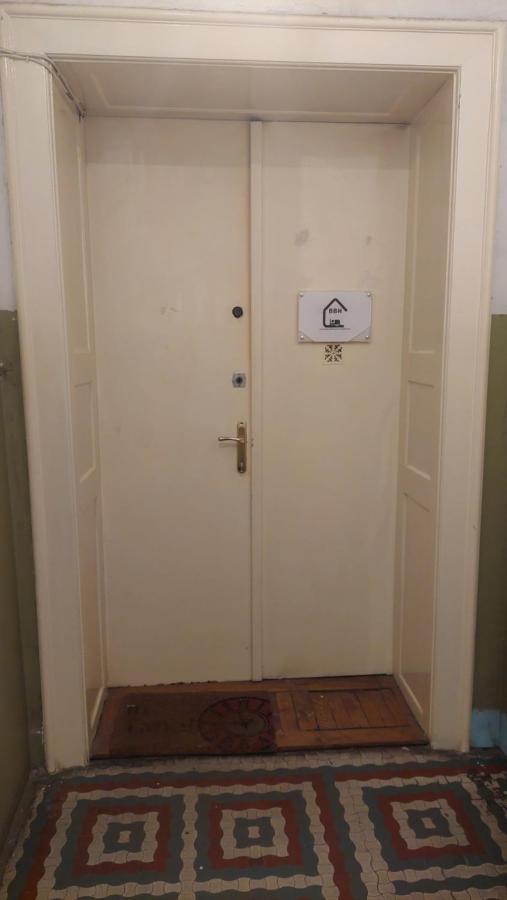 Belgrade Backpackers Home ภายนอก รูปภาพ